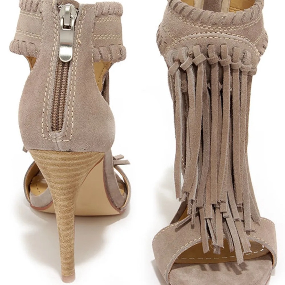 Chinese Laundry Santa Fe Taupe/Gray Suede Leather Fringe  Heel Sandals 10 EUC - Picture 4 of 11
